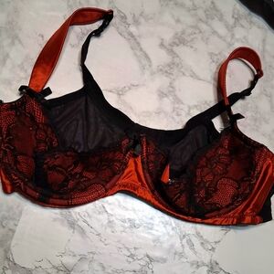 🎊Cacique Scarlet and Ebony Lace Bra